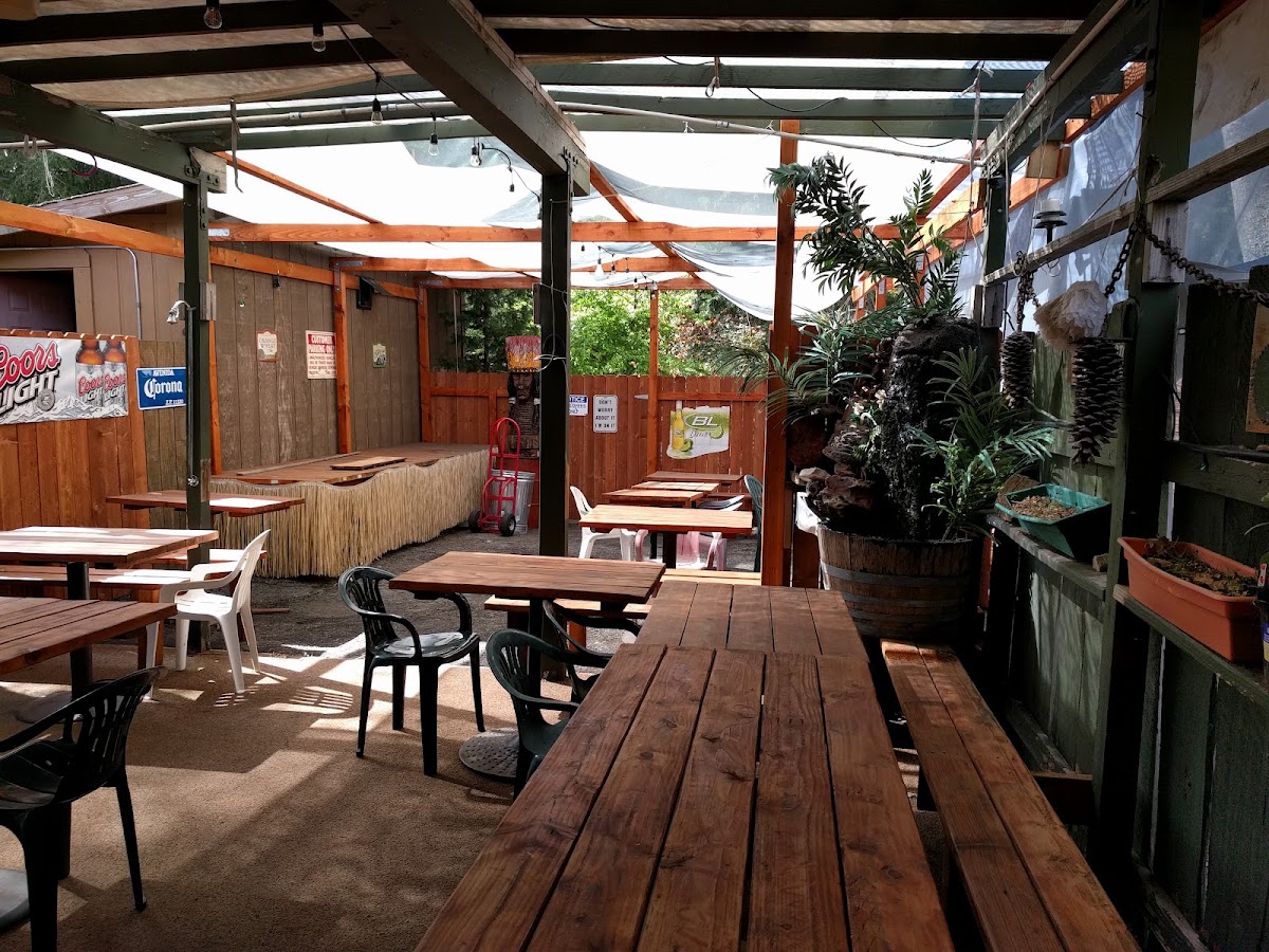 Stockade Grub & Whiskey